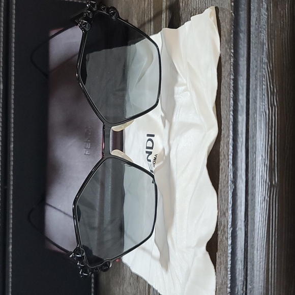 Fendi Black Sunglasses - Picture 3 of 4
